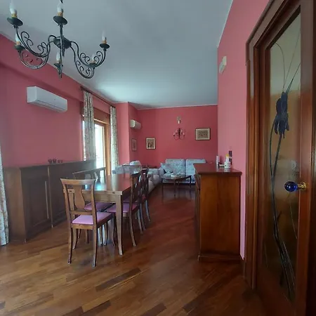Apartment In Pieno Centro A